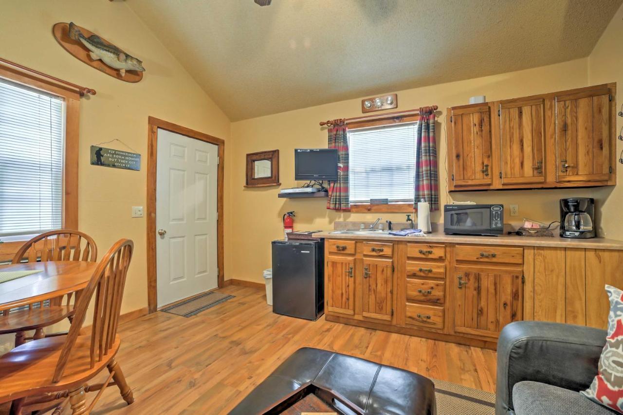 Branson Cabin With Deck Near Table Rock Lake! Екстер'єр фото