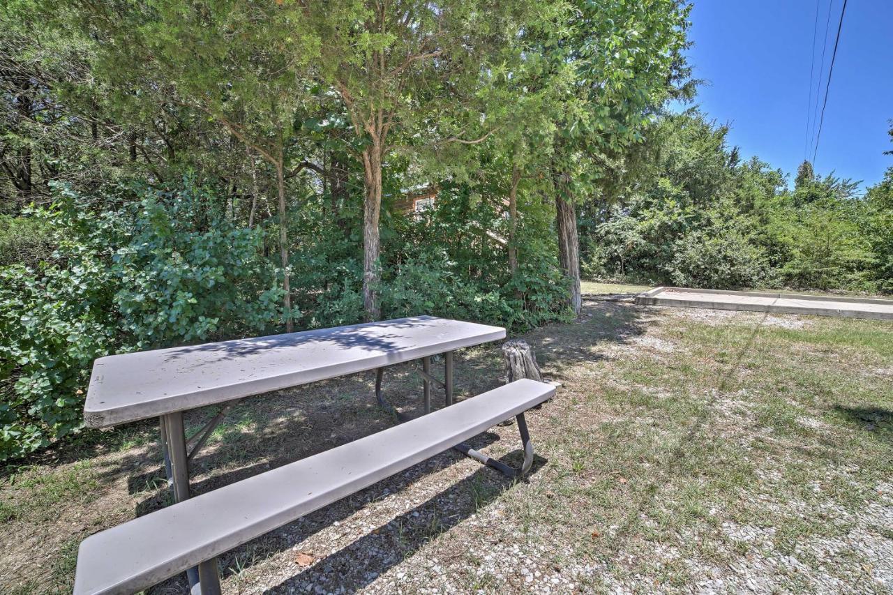 Branson Cabin With Deck Near Table Rock Lake! Екстер'єр фото