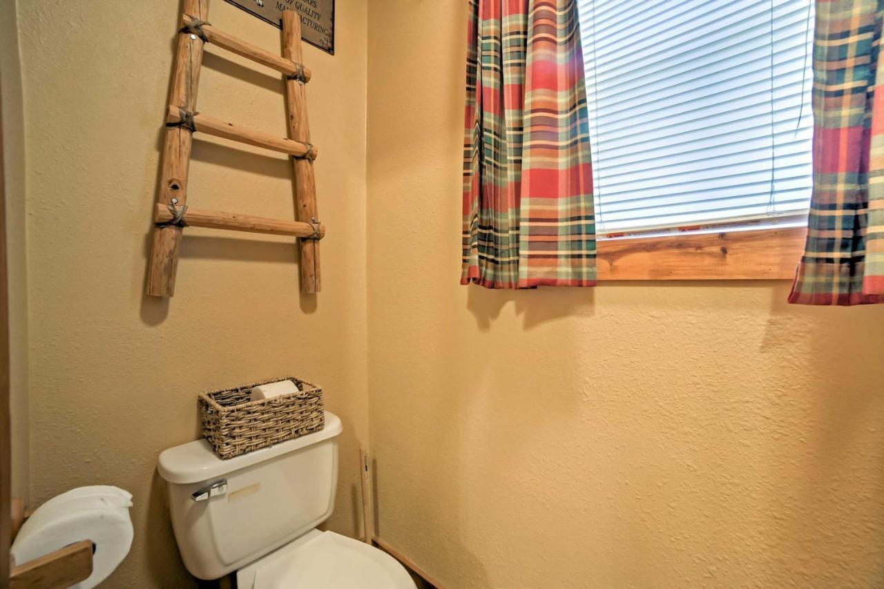 Branson Cabin With Deck Near Table Rock Lake! Екстер'єр фото